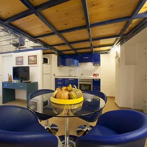 https://casa-vittoria-naples.hotels-amalfi.com